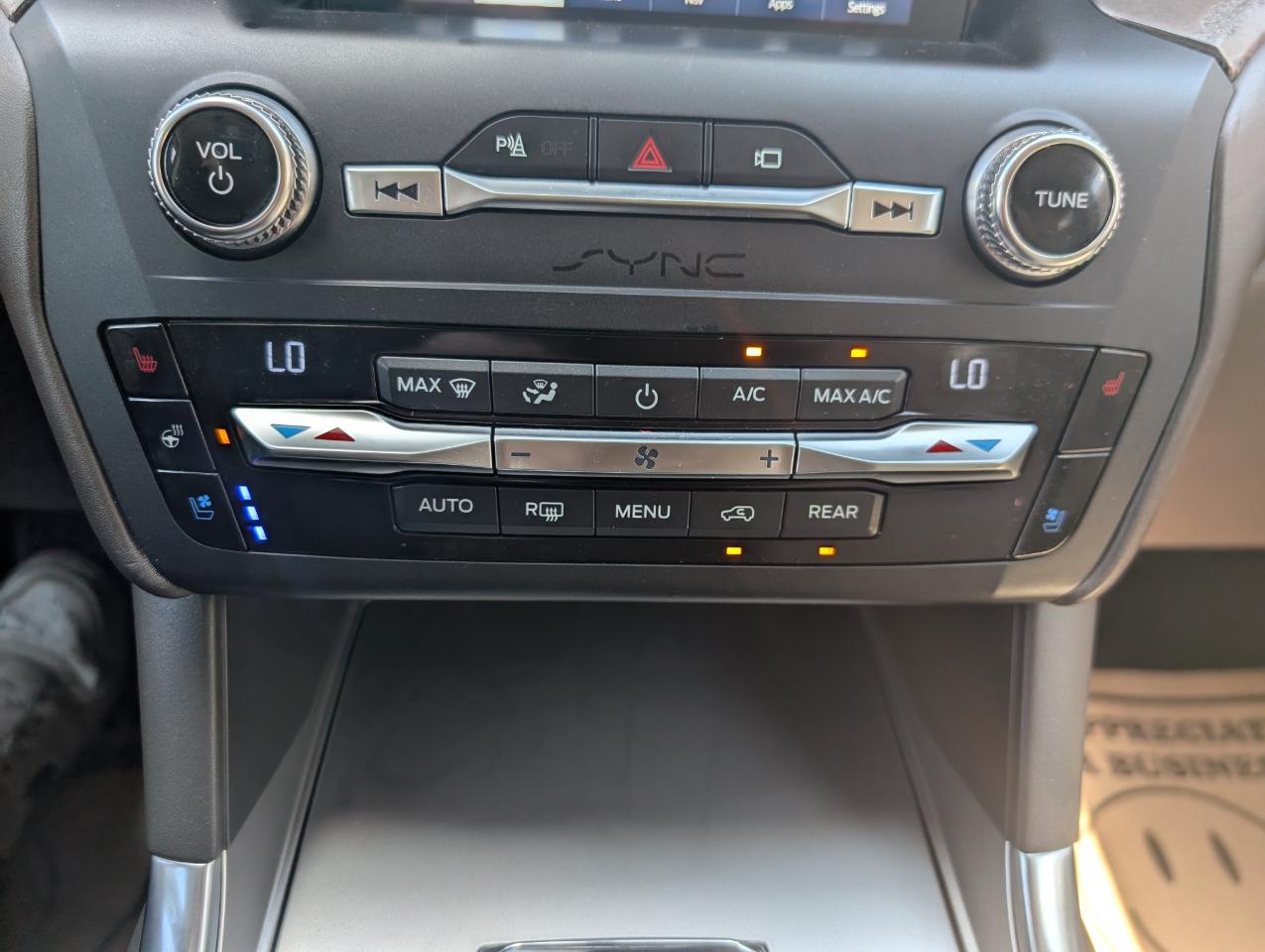 Ford Explorer Platinum AWD 2020