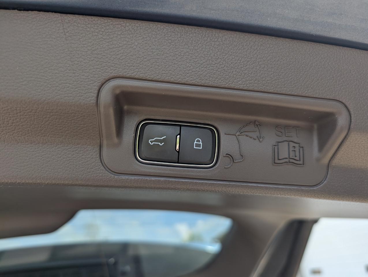 Ford Explorer Platinum AWD 2020