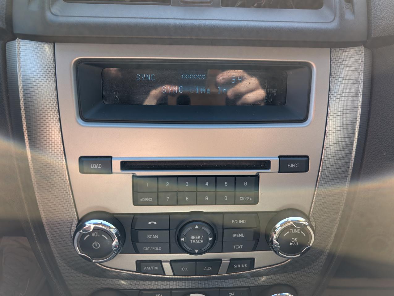 Ford Fusion Hybrid Sedan 2010