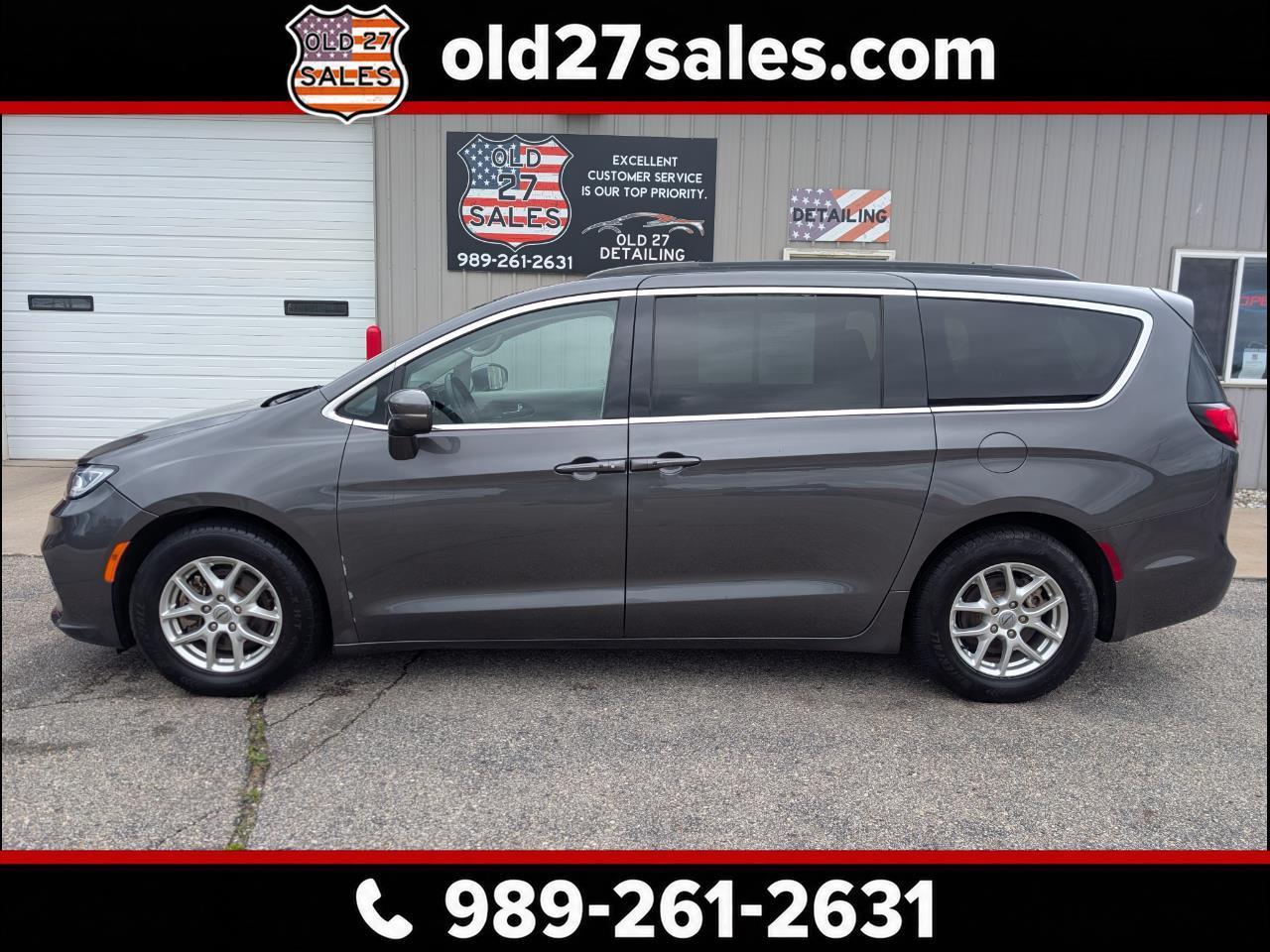 2022 Chrysler Pacifica Touring-L