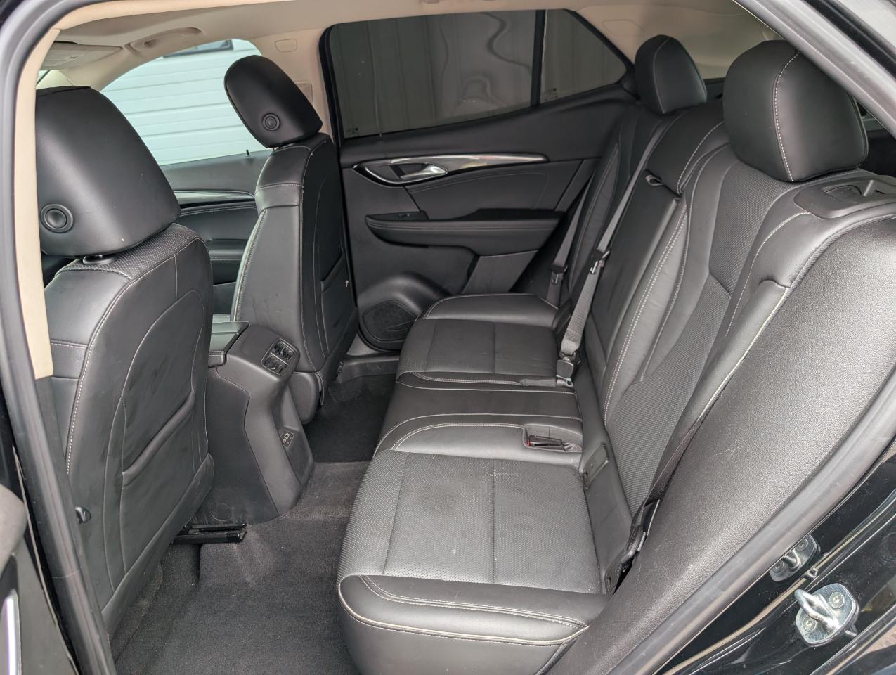 Buick Envision Essense 2021