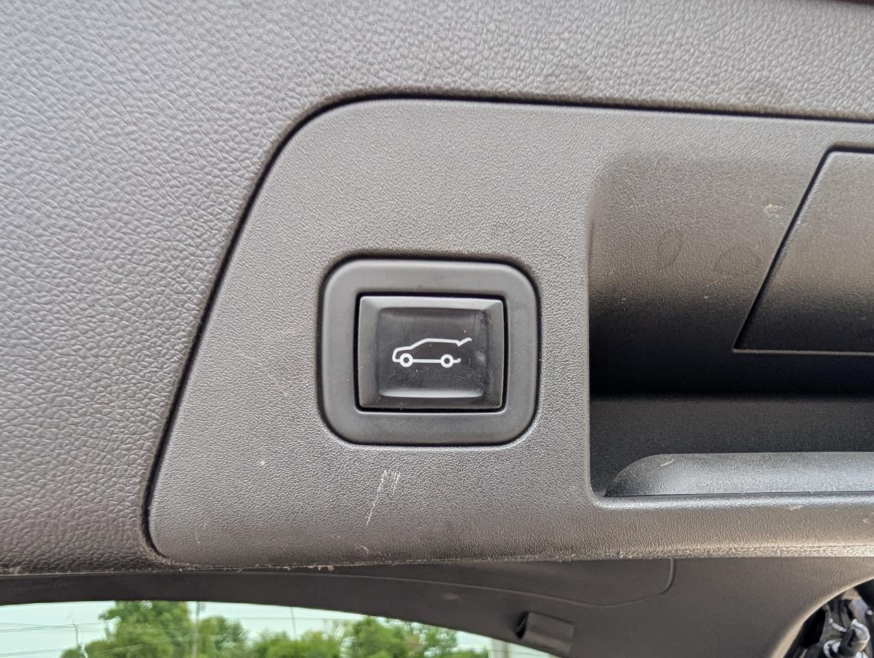 Buick Envision Essense 2021