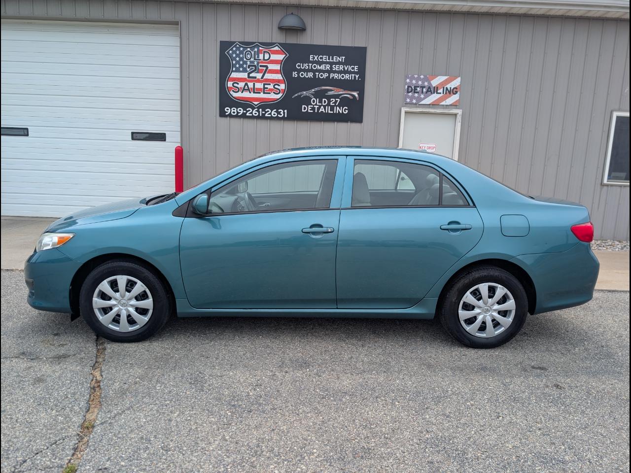 Toyota Corolla 4dr Sdn Base Auto 2010