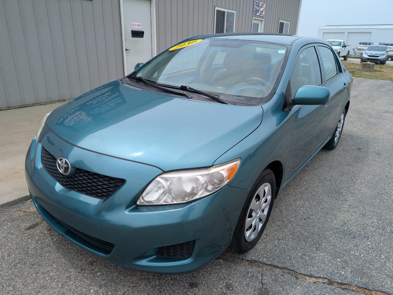 Toyota Corolla 4dr Sdn Base Auto 2010