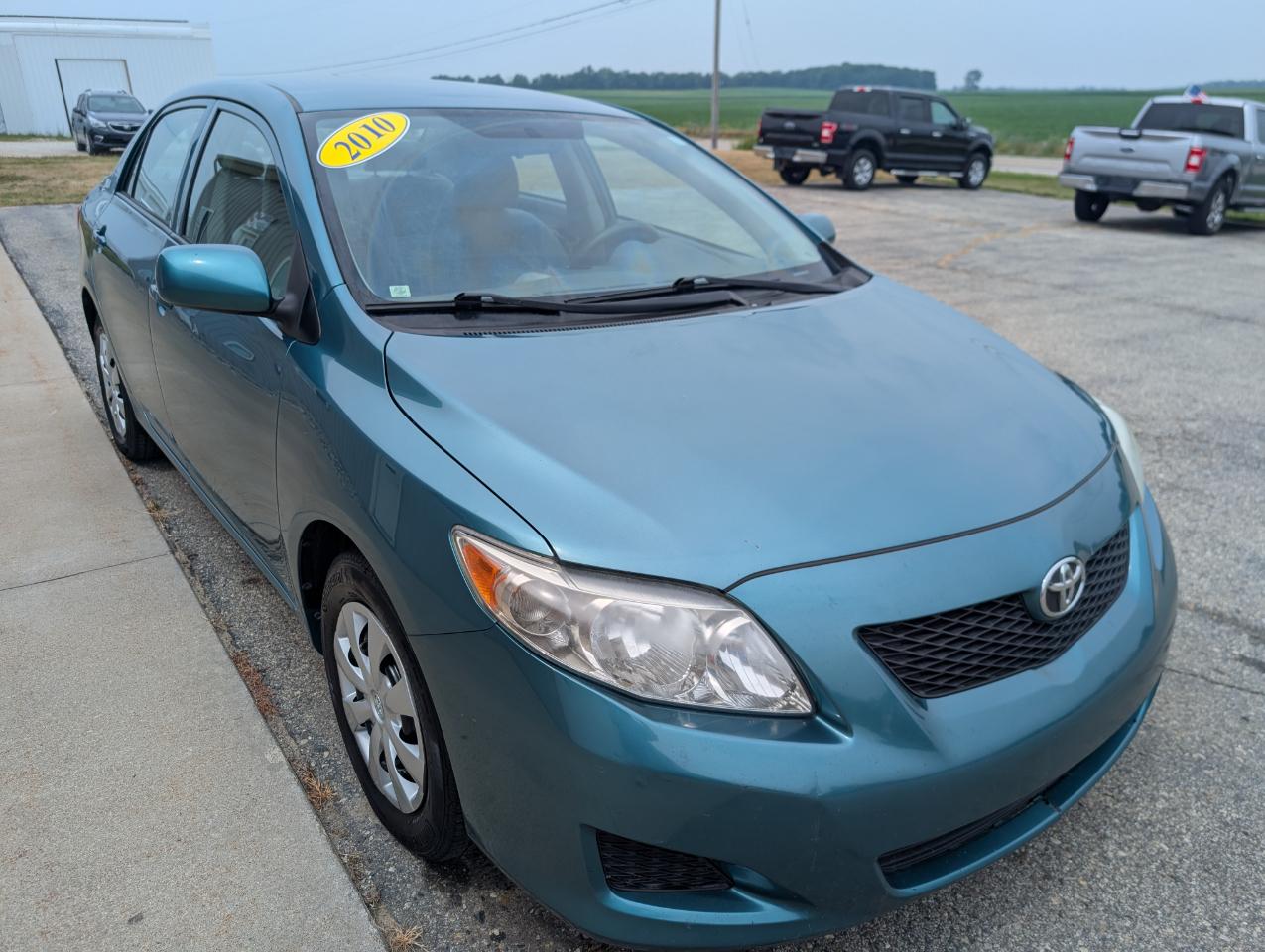Toyota Corolla 4dr Sdn Base Auto 2010