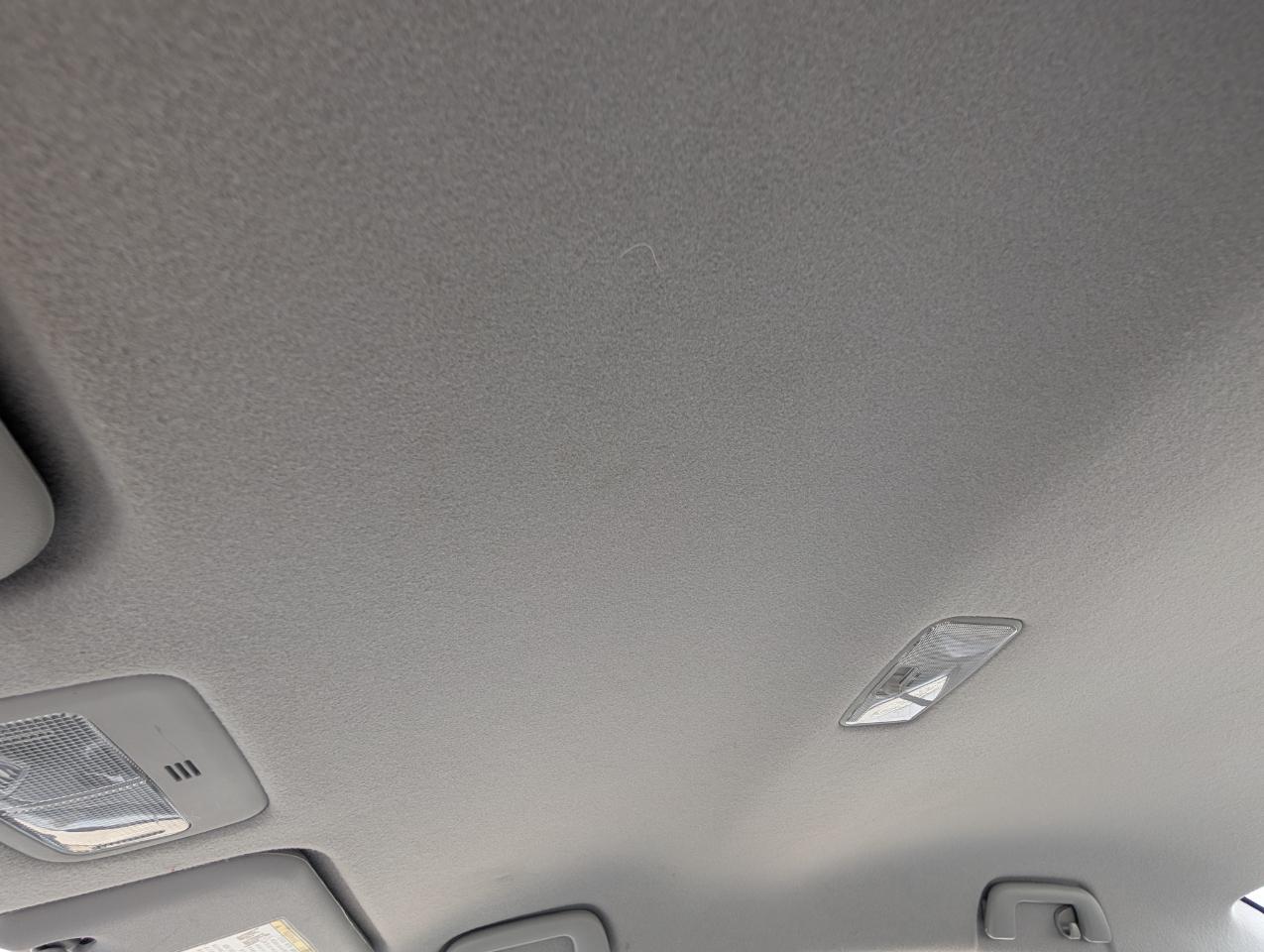 Toyota Corolla 4dr Sdn Base Auto 2010