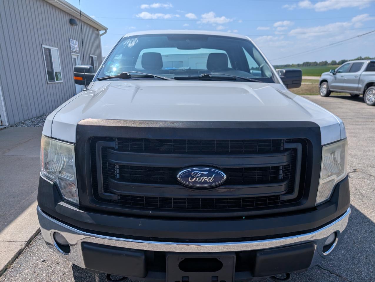 Ford F-150 XL 8-ft. Bed 4WD 2014