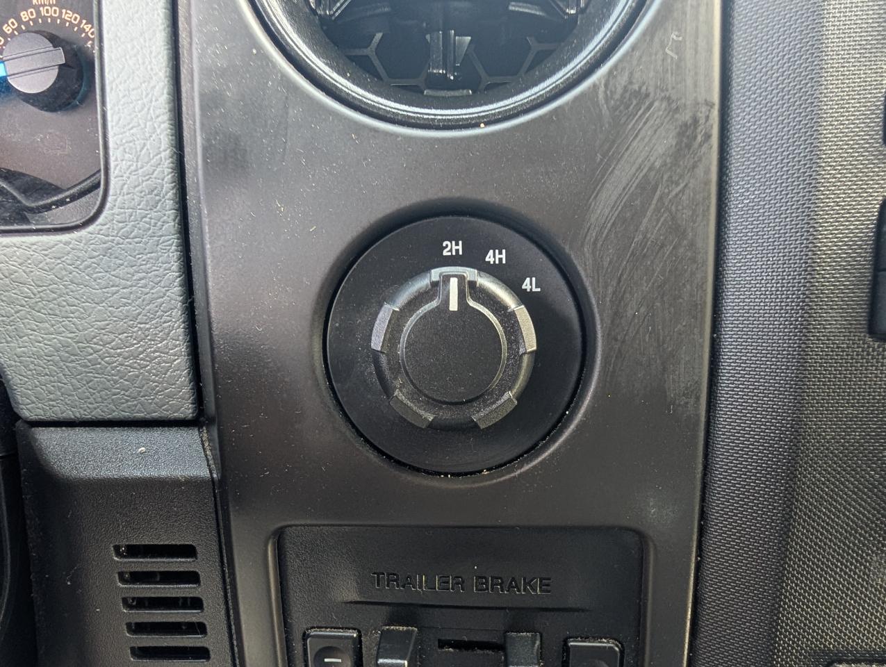Ford F-150 XL 8-ft. Bed 4WD 2014