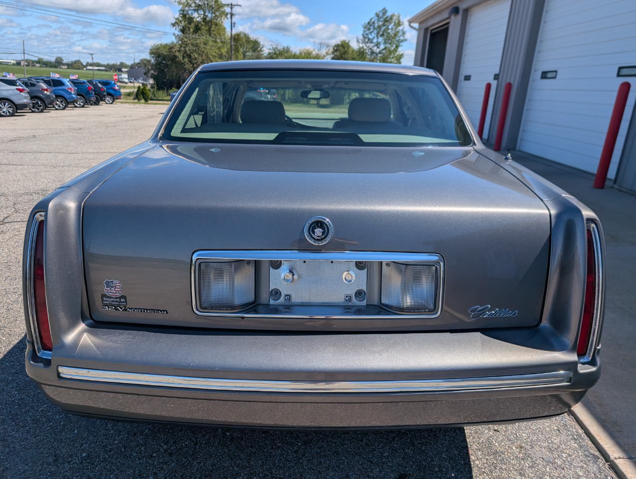 Cadillac DeVille Base 1999