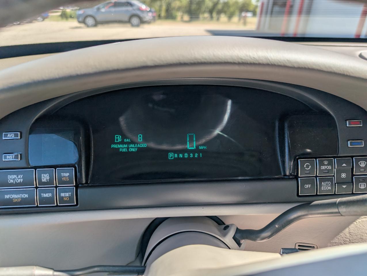 Cadillac DeVille Base 1999