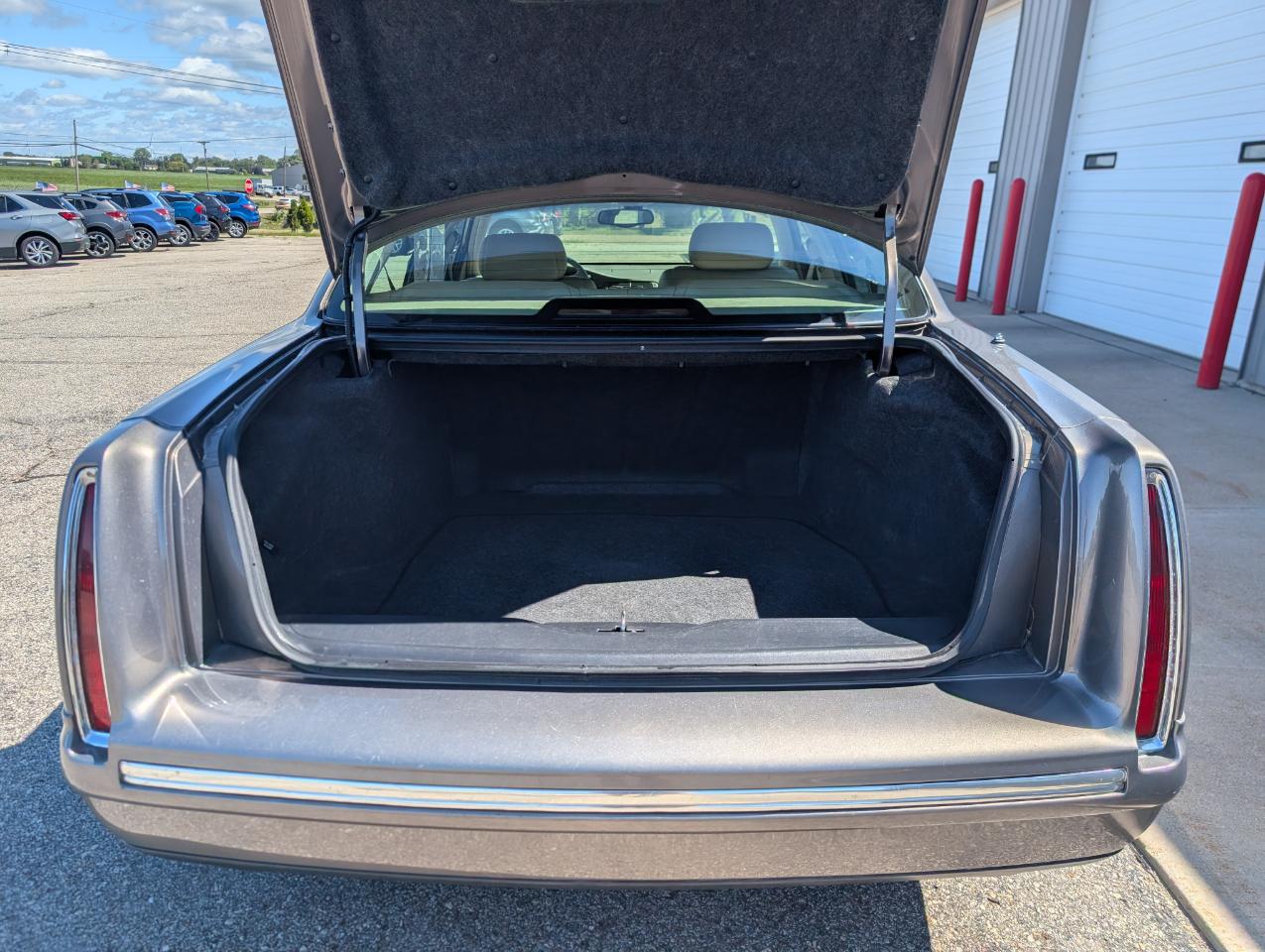 Cadillac DeVille Base 1999