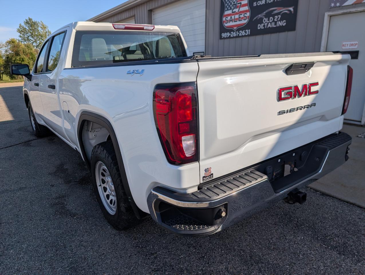 GMC Sierra 1500 Base Crew Cab Long Box 4WD 2021
