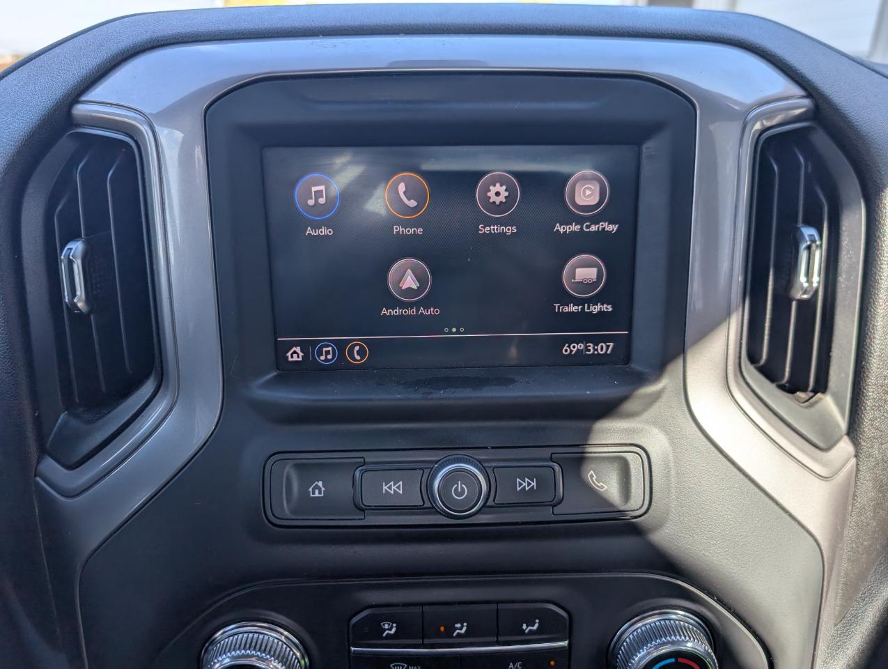 GMC Sierra 1500 Base Crew Cab Long Box 4WD 2021