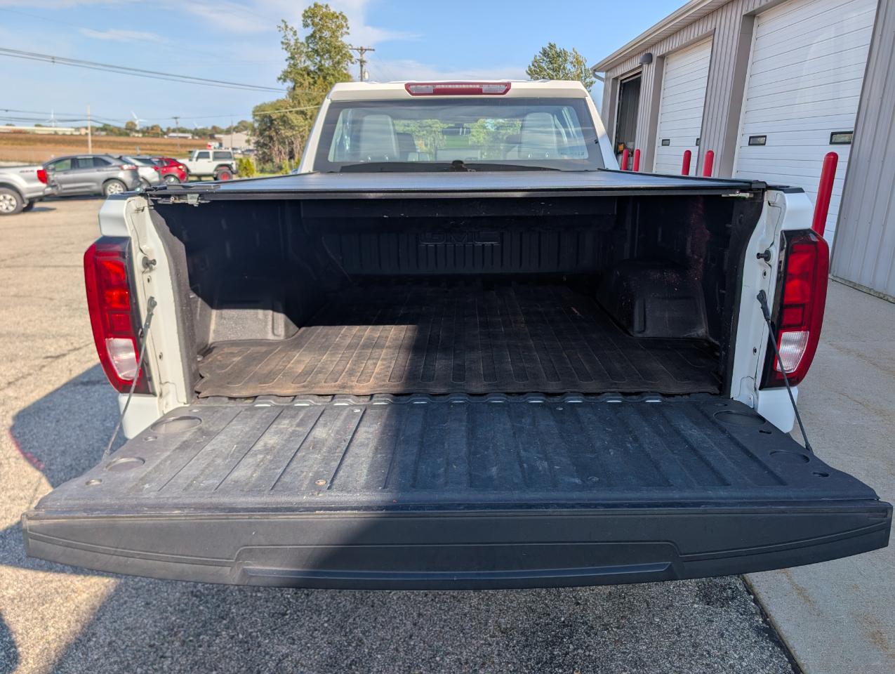 GMC Sierra 1500 Base Crew Cab Long Box 4WD 2021