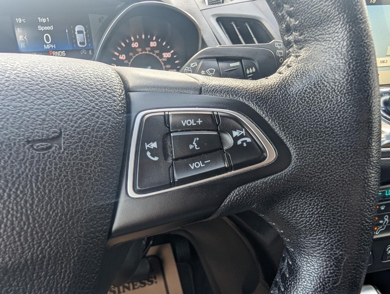 Ford Escape Titanium 4WD 2018