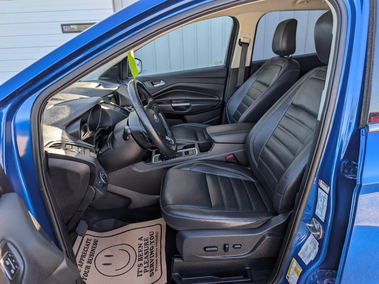 Ford Escape Titanium 4WD 2018