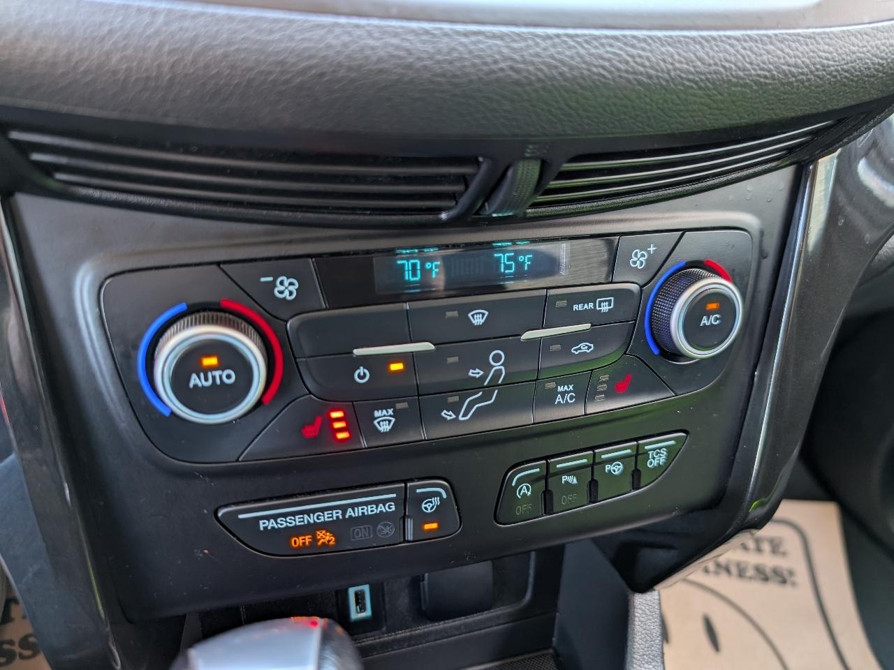 Ford Escape Titanium 4WD 2018