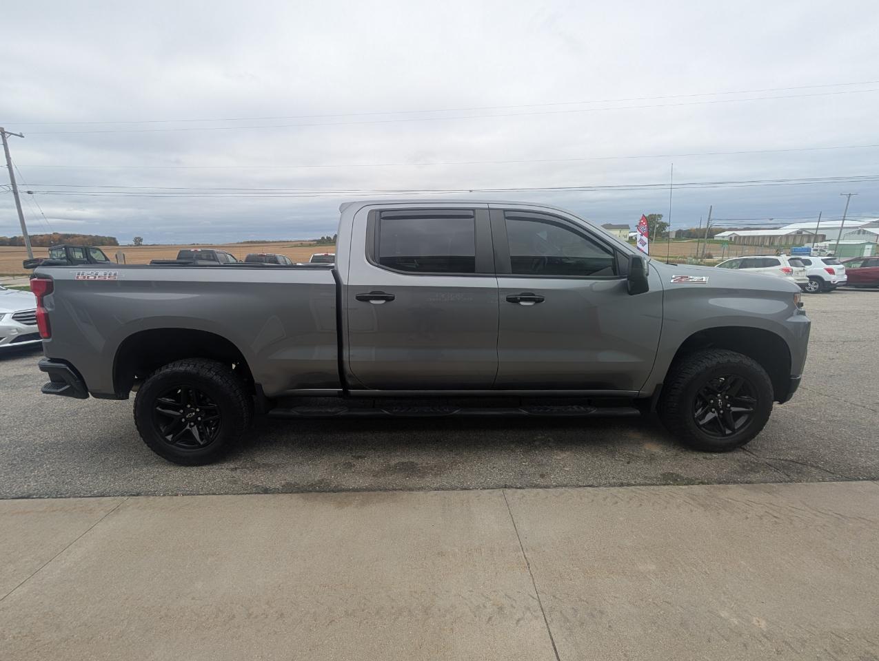 Chevrolet Silverado 1500 LT Trail Boss Crew Cab 4WD 2021