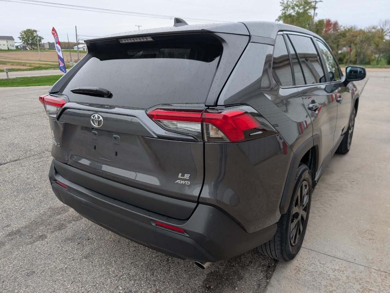 Toyota RAV4 LE AWD 2025