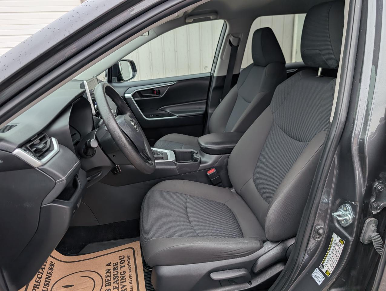 Toyota RAV4 LE AWD 2025