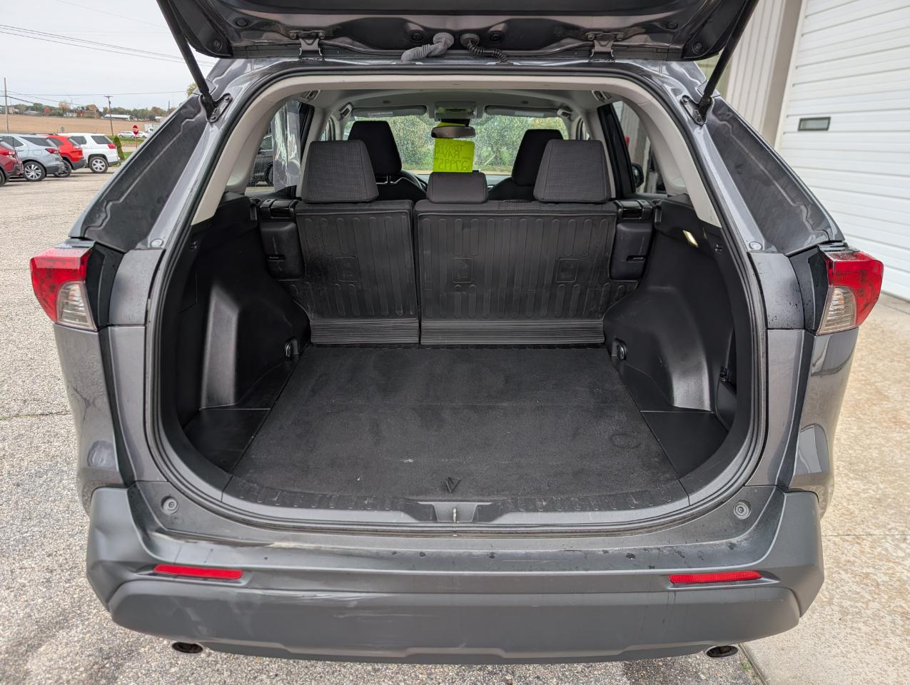 Toyota RAV4 LE AWD 2025
