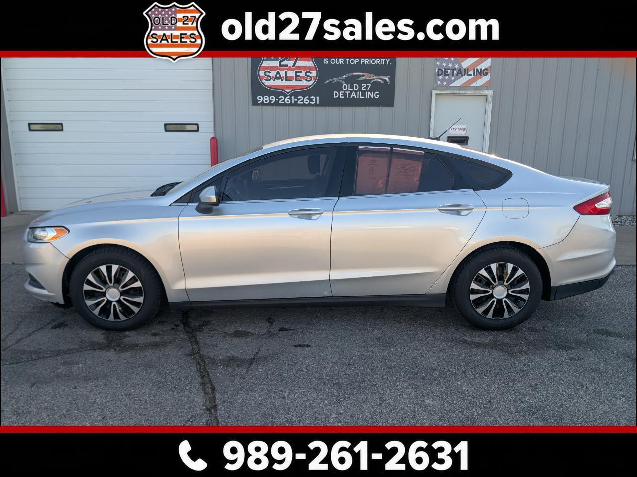 Ford Fusion S 2013
