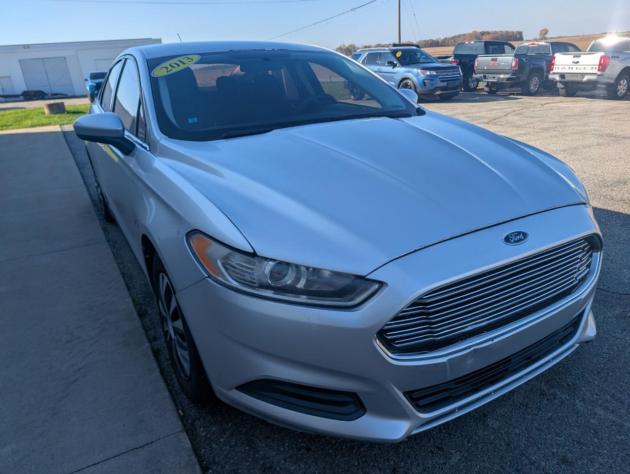 Ford Fusion S 2013