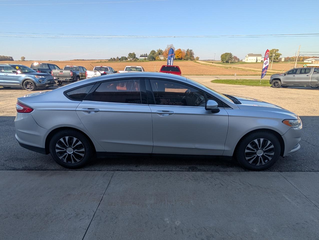 Ford Fusion S 2013