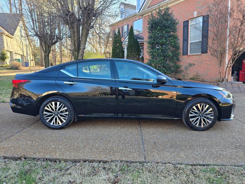 Nissan Altima 2.5 SV 2025