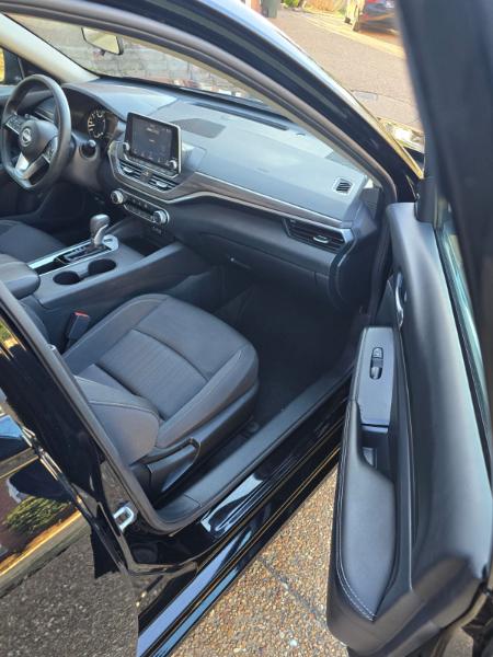 Nissan Altima 2.5 SV 2025