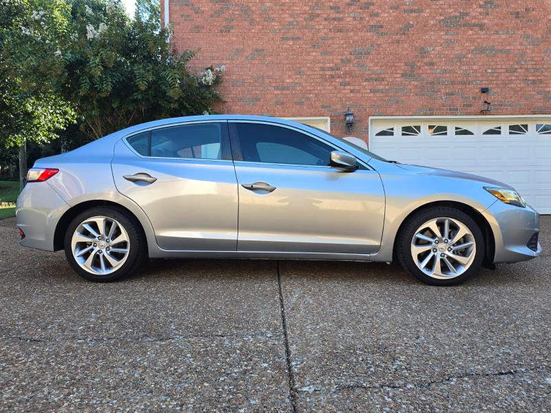 Acura ILX 8-Spd AT w/ Premium Package 2017