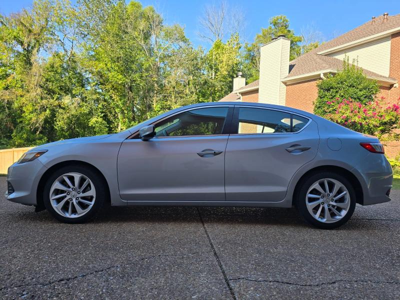 Acura ILX 8-Spd AT w/ Premium Package 2017