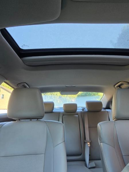 Acura ILX 8-Spd AT w/ Premium Package 2017