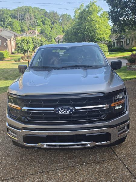 Ford F-150 XLT SuperCrew 4WD 2025