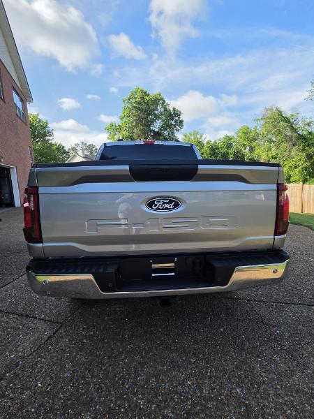 Ford F-150 XLT SuperCrew 4WD 2025
