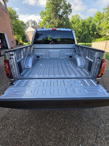 Ford F-150 XLT SuperCrew 4WD 2025