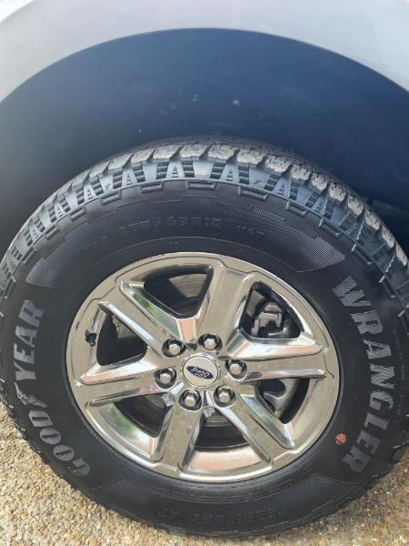 Ford F-150 XLT SuperCrew 4WD 2025