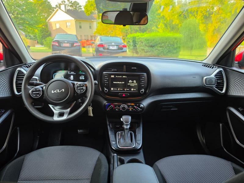 Kia Soul LX 2025