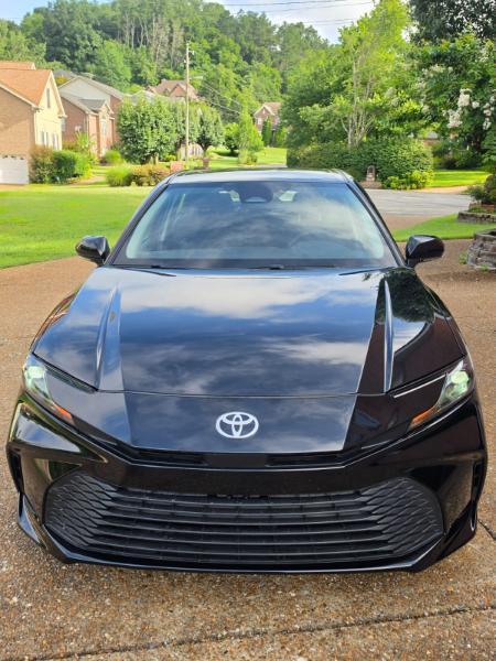 Toyota Camry Hybrid LE 2025