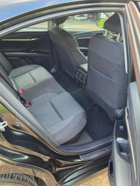 Toyota Camry Hybrid LE 2025