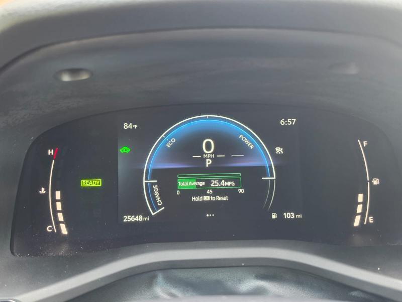 Toyota Camry Hybrid LE 2025