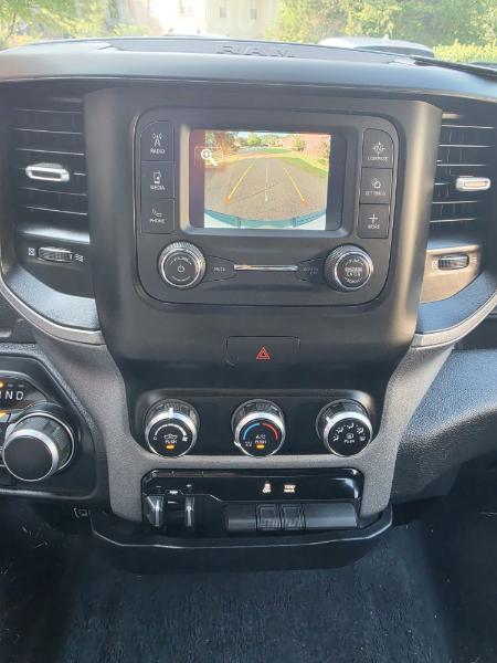 RAM 1500 Tradesman Quad Cab 4WD 2024