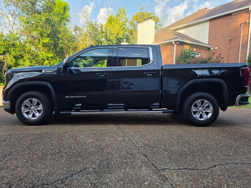 GMC Sierra 1500 SLE Crew Cab 2WD 2026