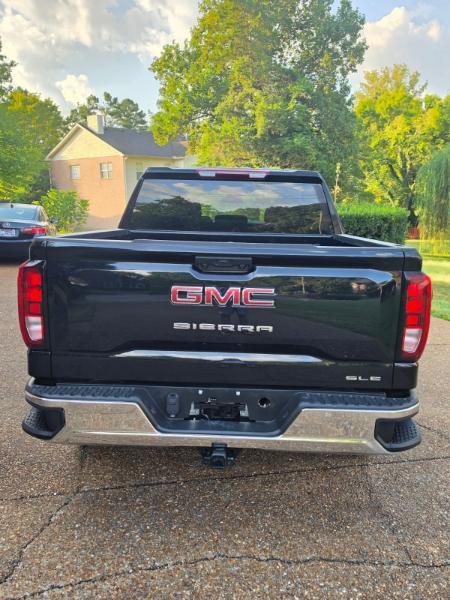 GMC Sierra 1500 SLE Crew Cab 2WD 2026