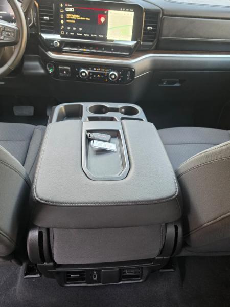 GMC Sierra 1500 SLE Crew Cab 2WD 2026