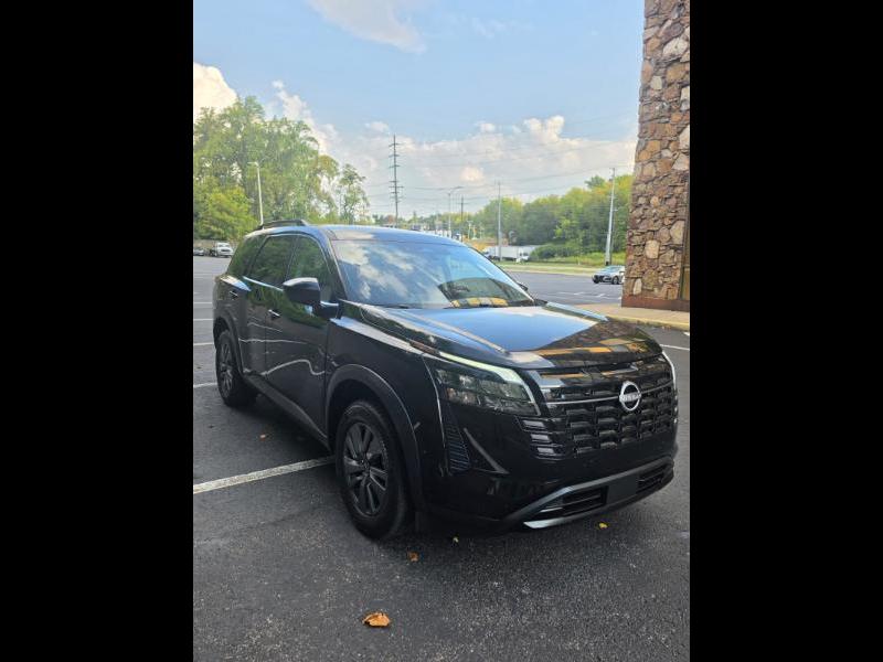 Nissan Pathfinder SV 2026