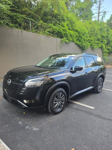 Nissan Pathfinder SV 2026