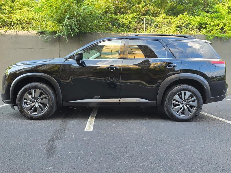 Nissan Pathfinder SV 2026
