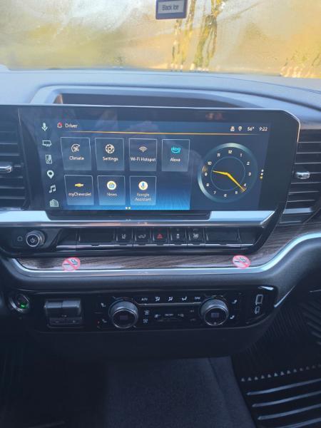 Chevrolet Silverado 2500HD LT Crew Cab Long Box 4WD 2025