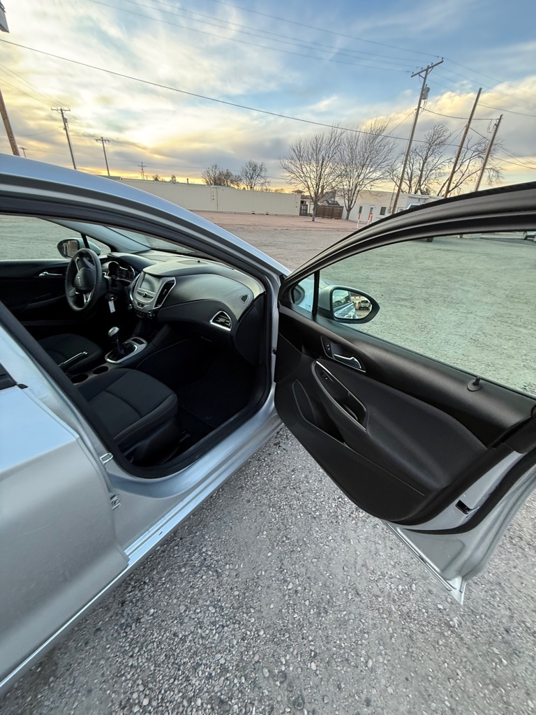 Chevrolet Cruze LS Manual 2016